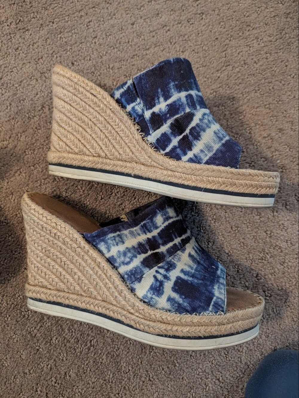 Toms Blue Tie-Dye Slide Sandals for Women - Picture 3 of 6